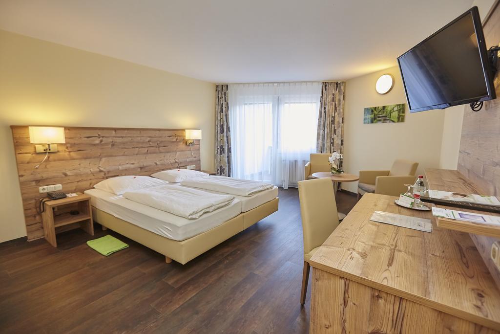 Hotel Roessle Trochtelfingen エクステリア 写真